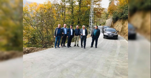 Dokap Yeşil Yol Kapsamında Borçka Güreşen, Kemalpaşa Bağlantı Yolu Beton Yol Çalışmasına Devam Ediliyor