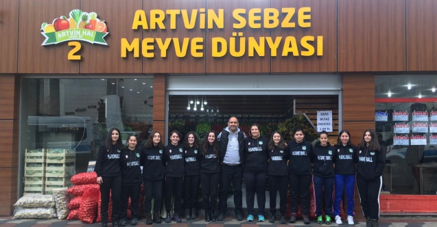 ALTIN KIZLAR DEPLASMANDA GALİP