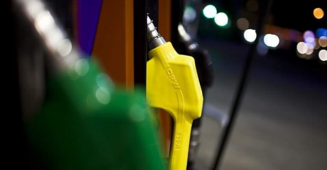 Benzin ve Motorin de büyük İndirim