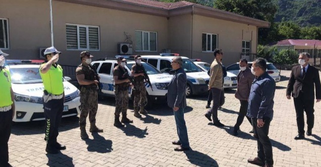 Artvin Valisi Yılmaz Doruk Bayram Ziyaretlerine Devam Etti