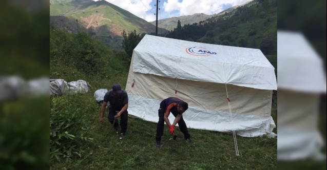 Artvin'de yangın nedeniyle mağduriyet yaşayan vatandaşların yaraları sarılıyor
