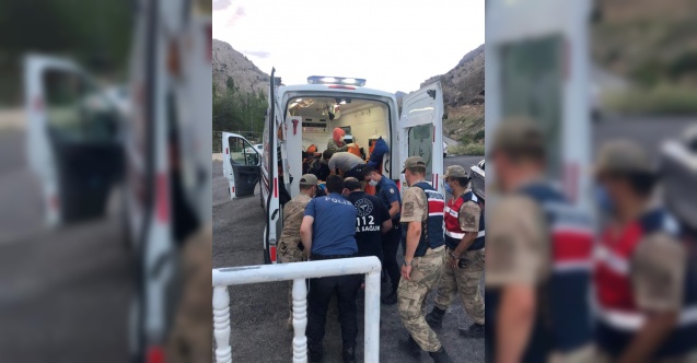 Yaralı dağcı askeri helikopterle kurtarıldı