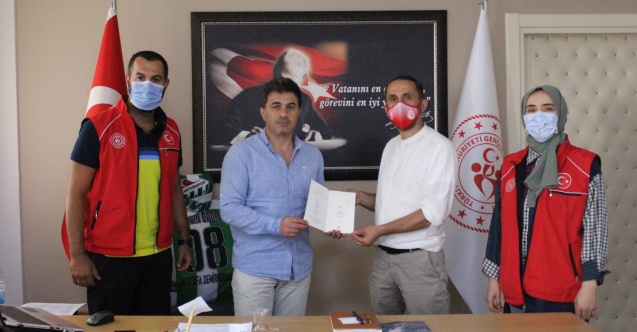 Gençlik Merkezinden İl Müdürü Demirkıran'a Hediye