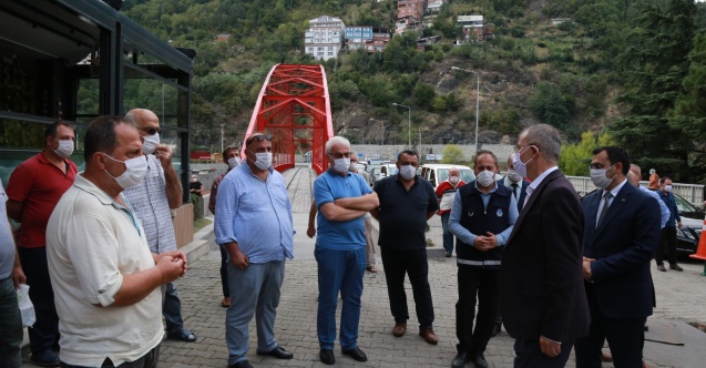 Artvin Valisi Yılmaz Doruk, Borçka'da Kovid-19 tedbirlerini denetledi