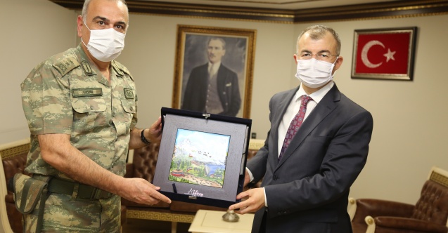 Erzurum 9. Kolordu Komutanı Tümgeneral Erhan Uzun Artvin'de