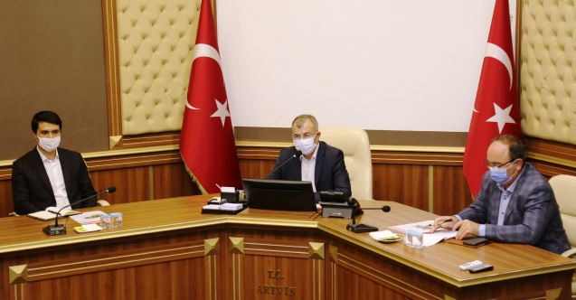 Vali Yılmaz Doruk başkanlığında Koronavirüs Toplantısı