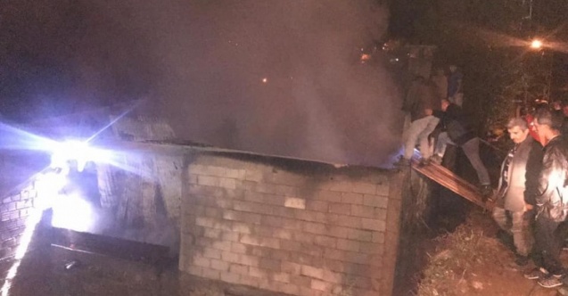 BIÇAKCILAR KÖYÜ CAMİİ MAHALLESİ’NDE YANGIN