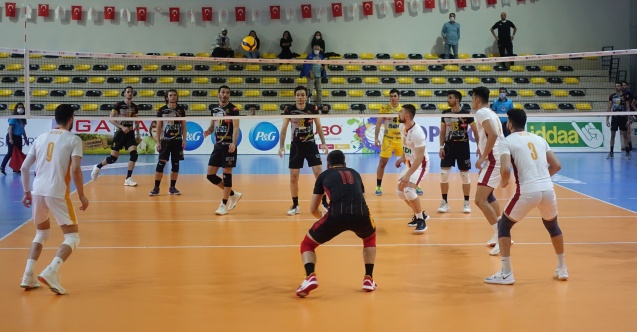 Voleybol: AXA Sigorta Efeler Ligi