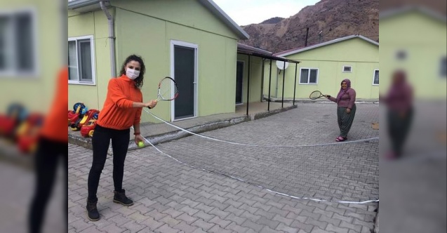 Prefabrik Evlerde Tenis Keyfi