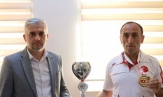 MİLLİ ATLET TALAT ALKAN TRABZON YARI MARATONU'NDA BİRİNCİ OLDU