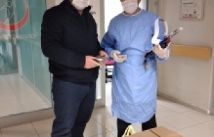 AK Parti İl Başkanlığı Sağlık Çalışanlarını Unutmadı