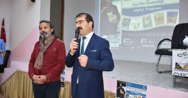 Eğitimci Yazar Erdal Kara Ardanuç'ta Öğretmen ve Öğrenciler İle Buluştu