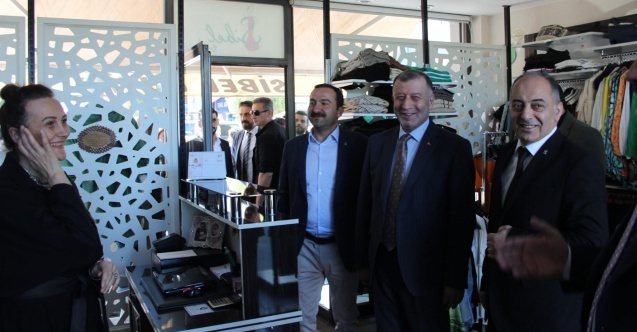 Muhabbetin, Samimiyetin ve Liderine İnanmış Bir Milletin Resmi