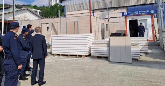 Vali DORUK, Hopa Sahil Güvenlik Karakol Komutanlığı’nı Ziyaret Etti