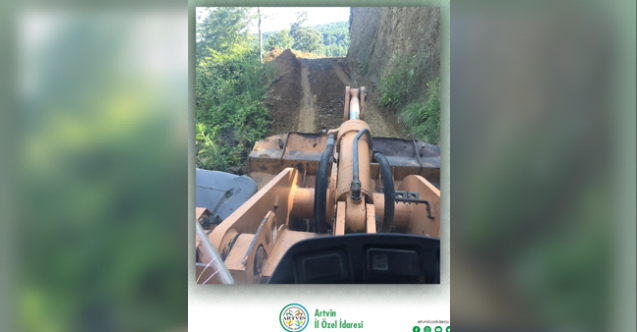 TARIM ARAZİLERİ ÜZERİNDEKİ HEYELANLAR TEMİZLENİYOR