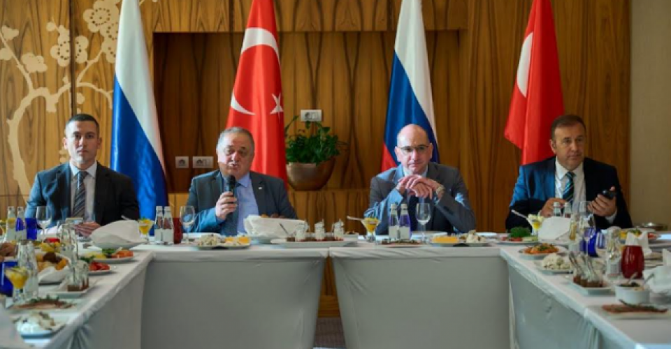 DKİB TARAFINDAN GERÇEKLEŞTİRİLEN DOĞU KARADENİZ BÖLGESİ İNŞAAT MALZEMELERİ SEKTÖRÜ HEYETİ RUSYA’DAN UMUTLA DÖNDÜ